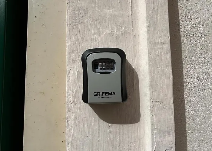 ゲストハウス La Storia バーリ